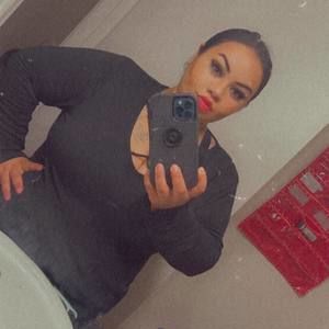 Meet your Posher, Alma